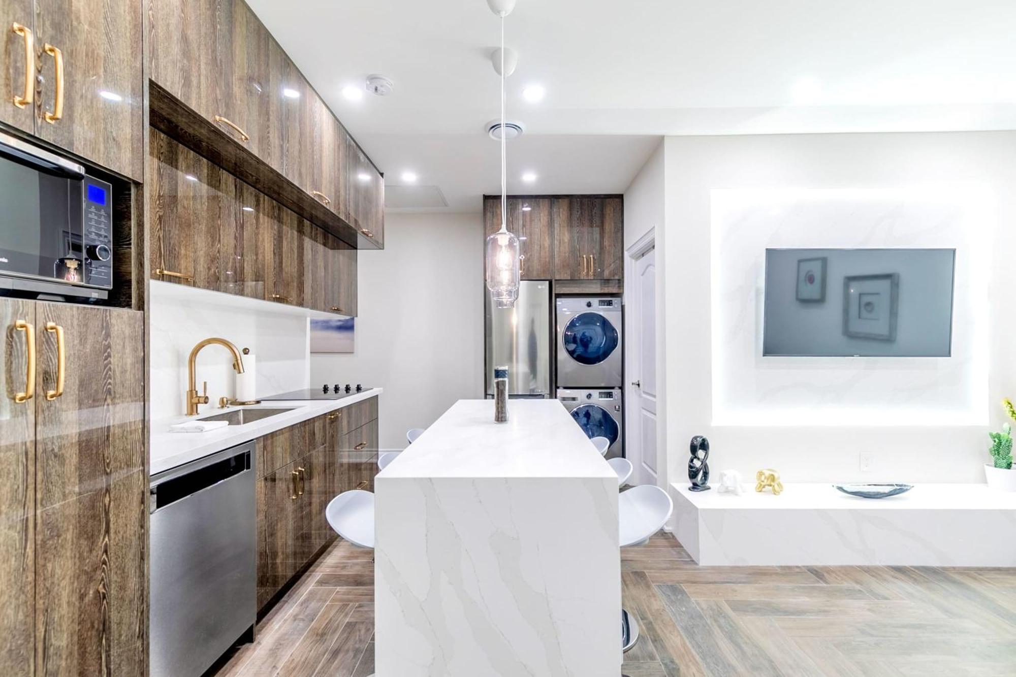 Modern Pet-Friendly Chinatown Apartment Toronto Exteriör bild