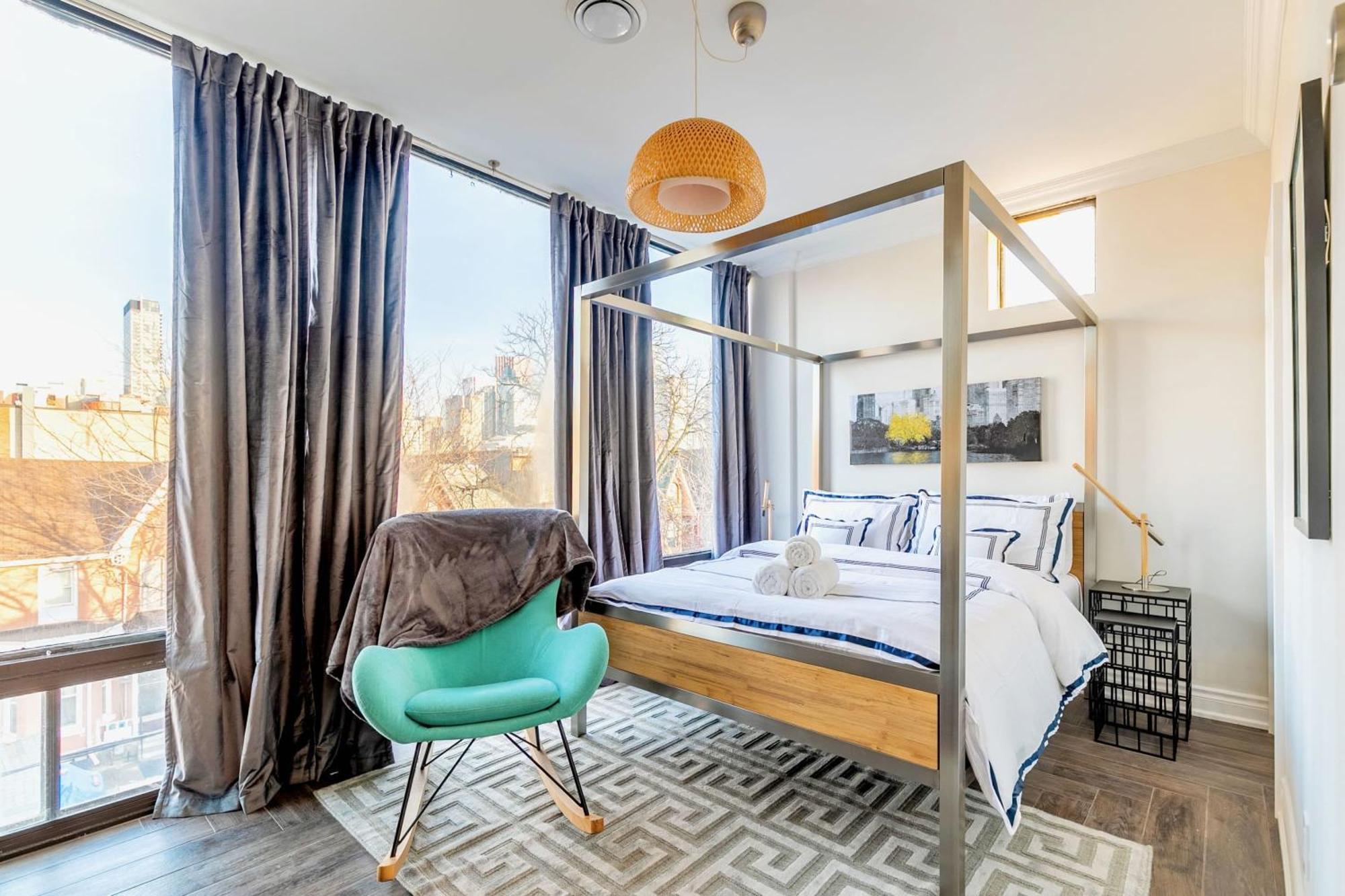 Modern Pet-Friendly Chinatown Apartment Toronto Exteriör bild